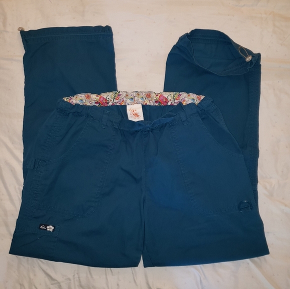 koi Pants - Koi Lindsey style Scrub Pants in Dark Teal size Lg koi Pants - Koi Lindsey style Scrub Pants in Dark Teal size Lg